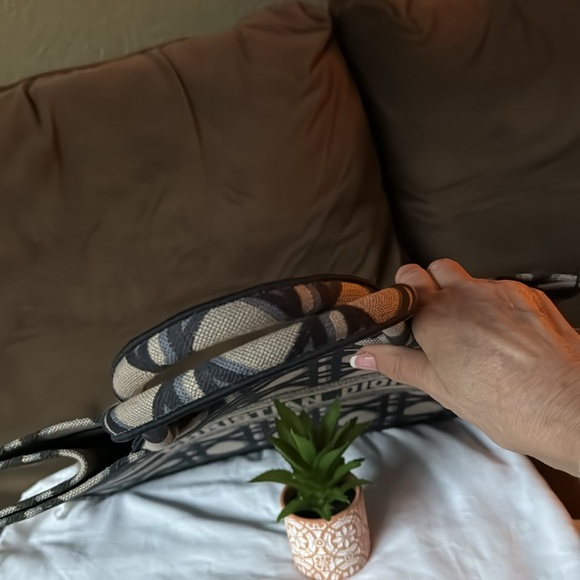 Dior Embroidered Macrocannage Large Book Tote Like New Condition - Picture 7 of 13